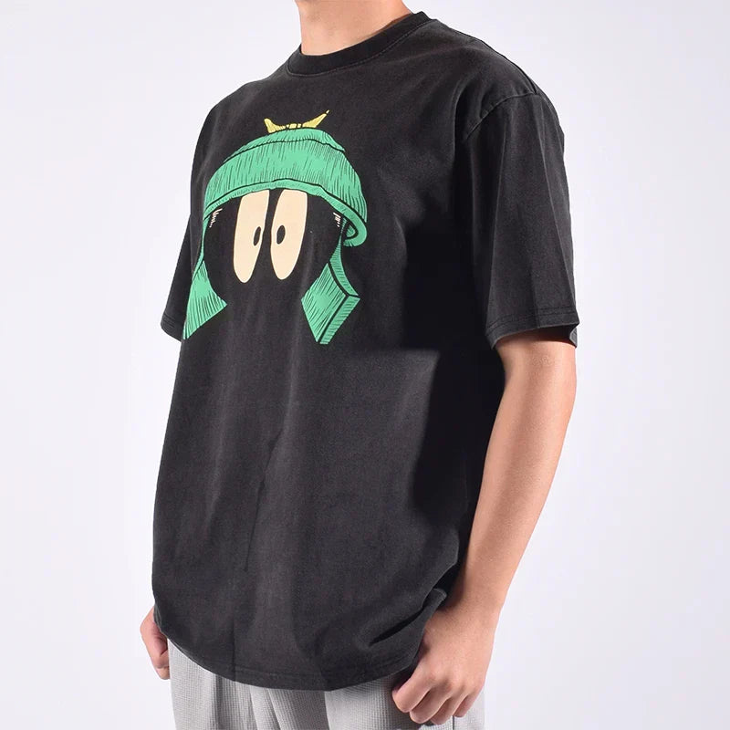 Camiseta negra coreana de estilo urbano vintage