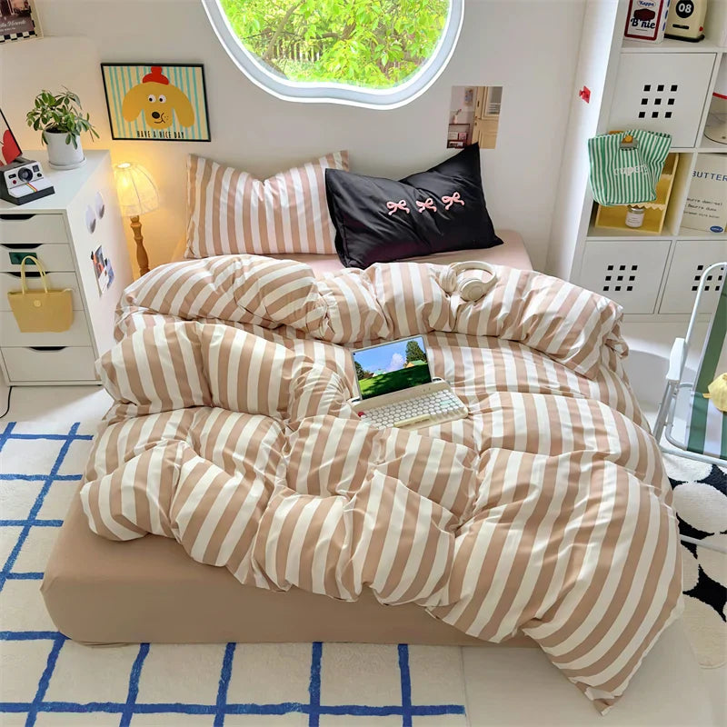 Big Eyes Bedding Set