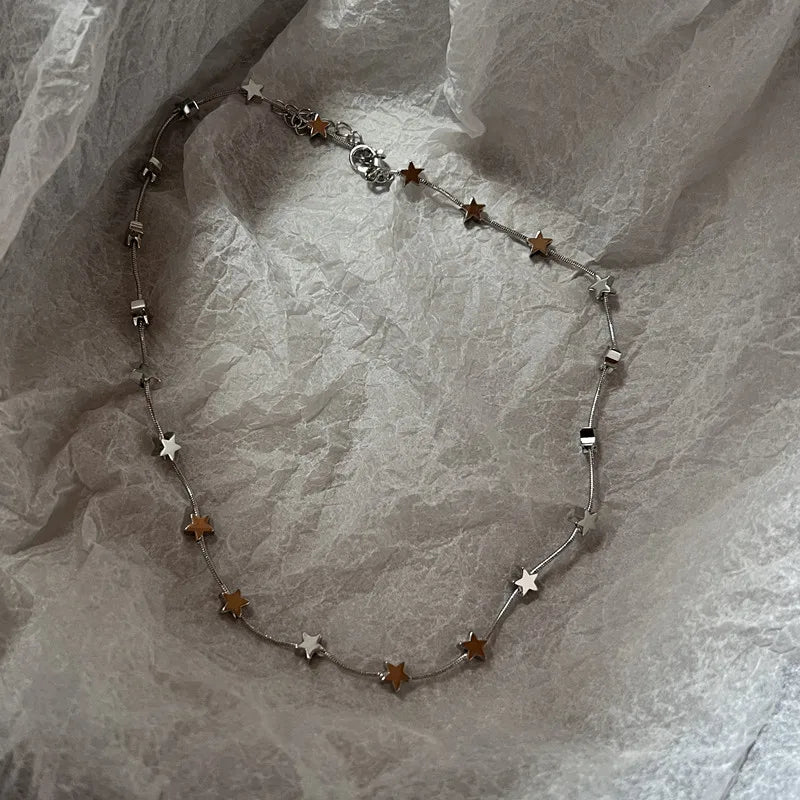 Delicate Retro Star Pendant Necklace