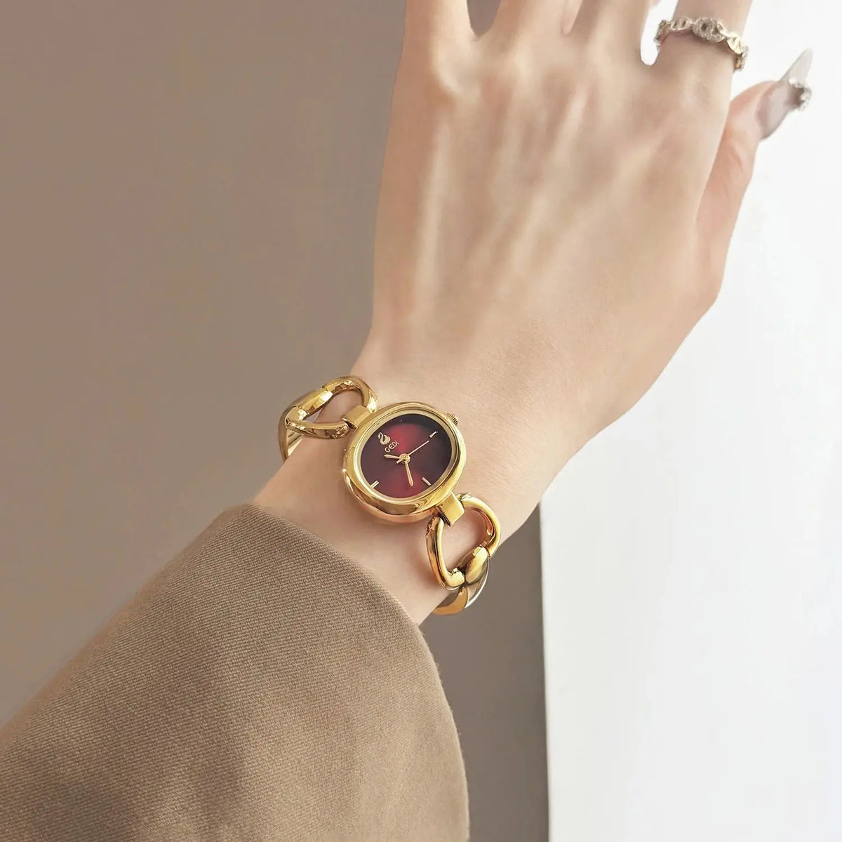 Luxury Vintage Skeleton Bracelet Quartz Watch