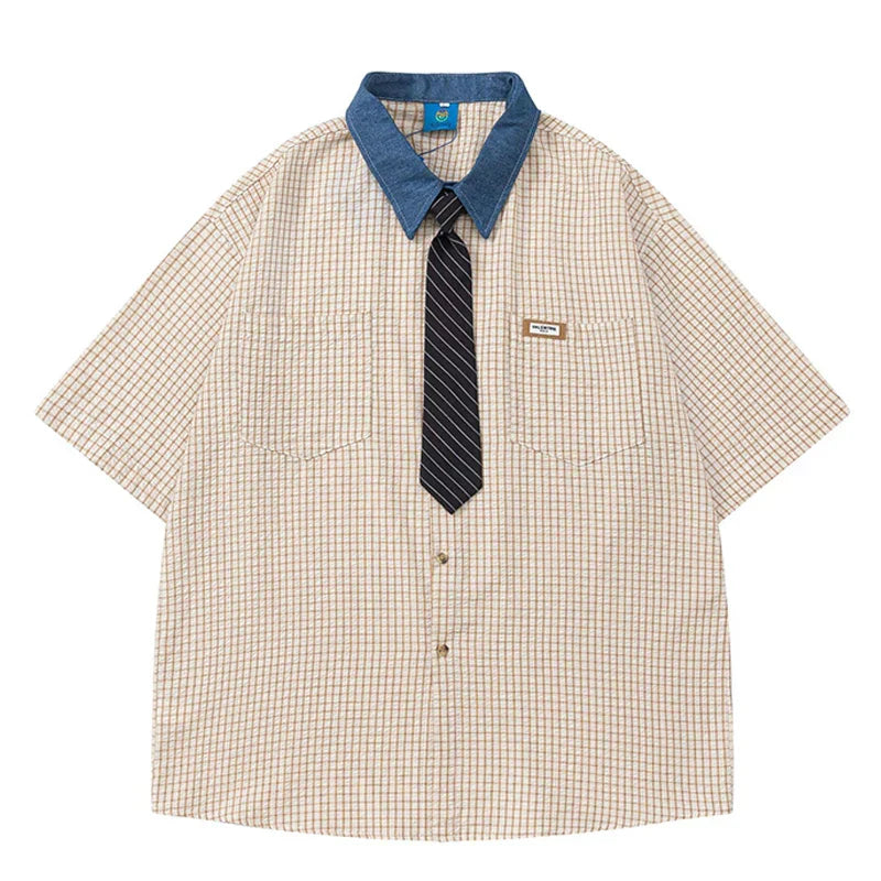 Camisa de verano a cuadros retro con decoración de corbata