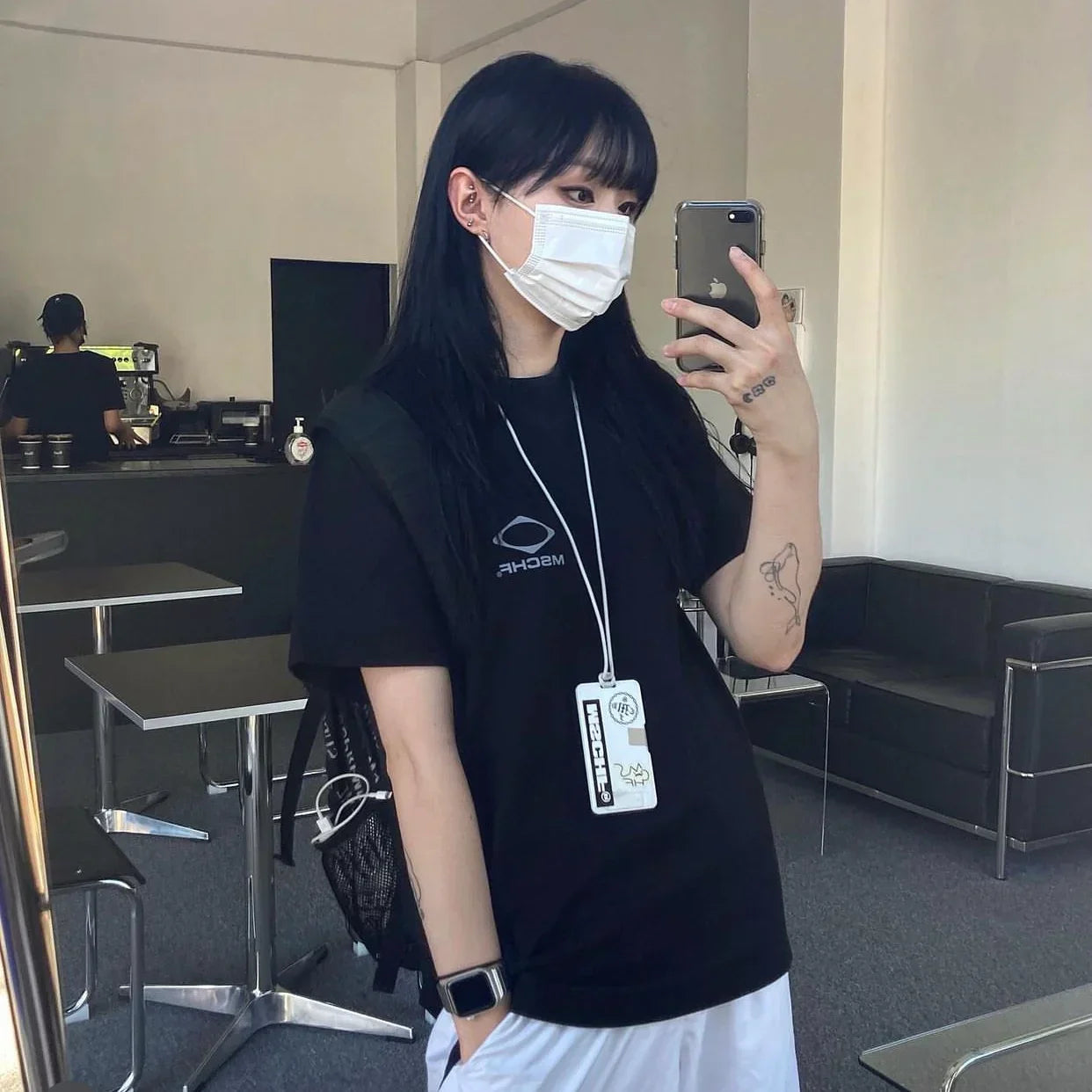 Sommerliches koreanisches Basic-T-Shirt