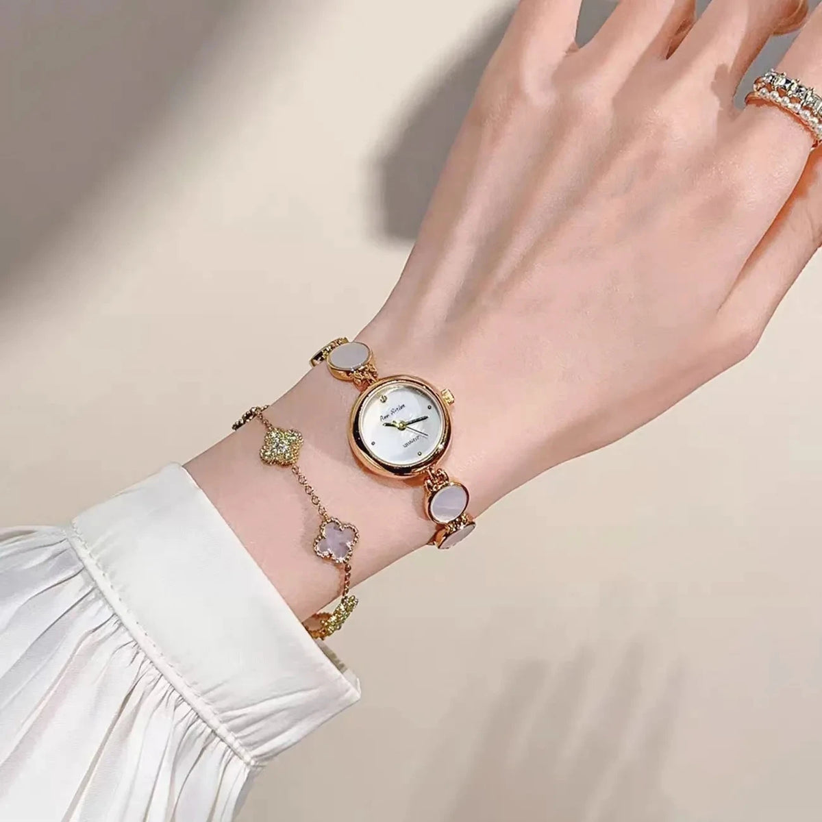 Exquisite Small Dial Quartz Watch