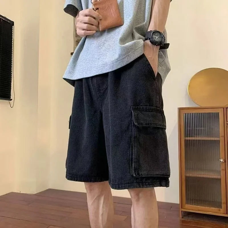 Multi-pocket denim short