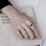 Koreanischer versilberter Vintage-Ring mit geometrischem Muster