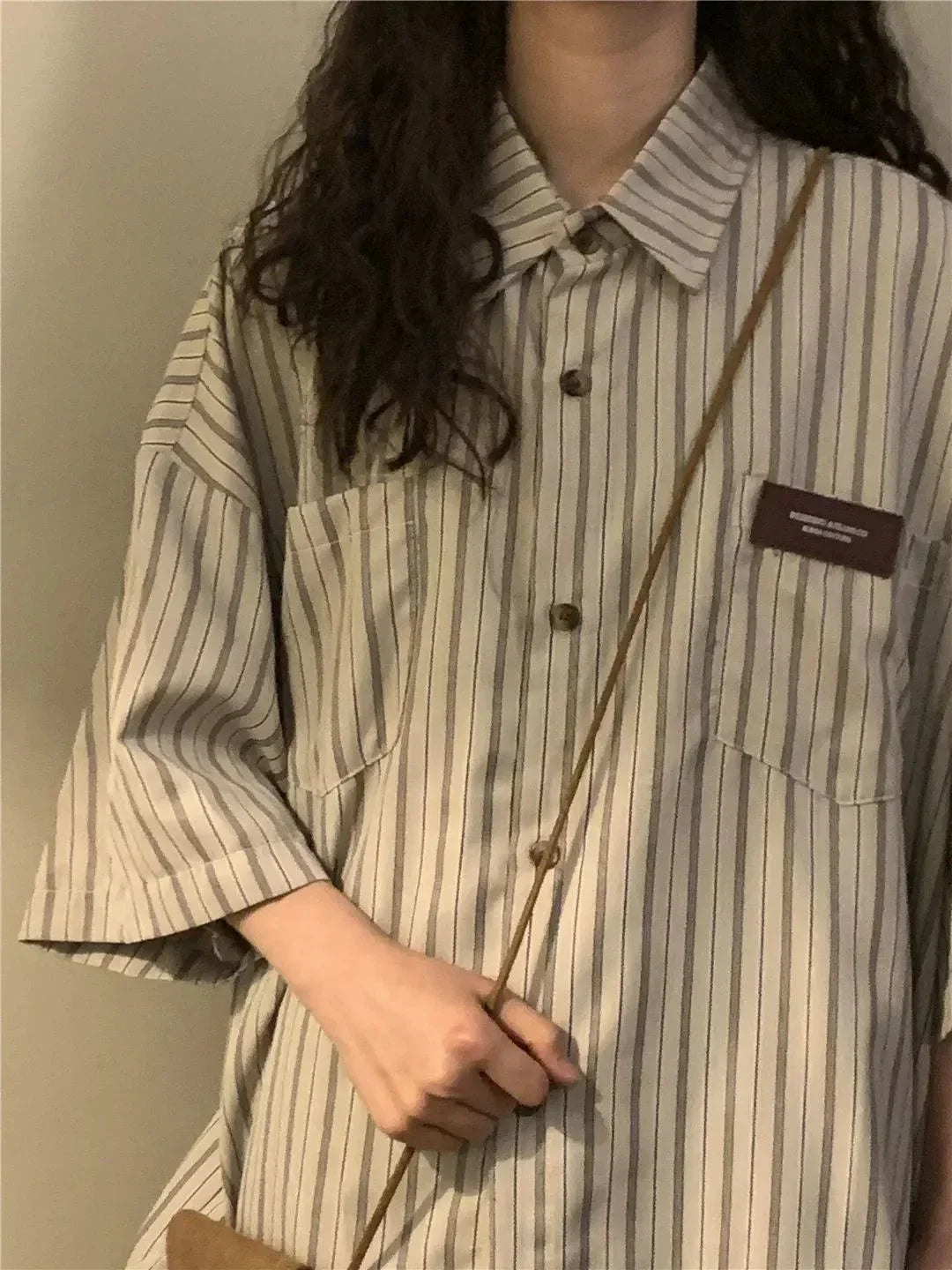 Camisa Retro de Rayas Holgada Versátil