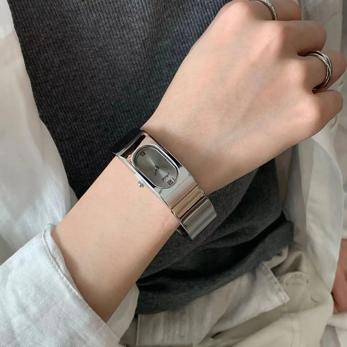 Avant-garde Style Minimalist Watches
