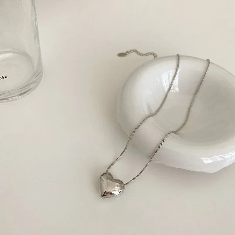 Chic Vintage Heart Pendant Necklace