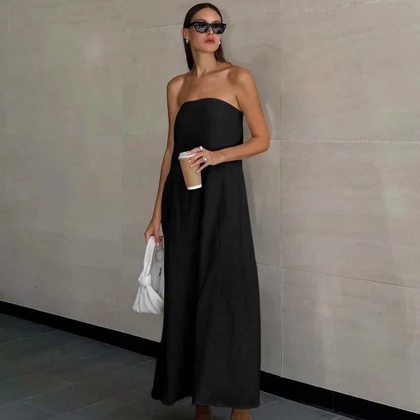 Maxivestido de lino sin tirantes y con cuello halter