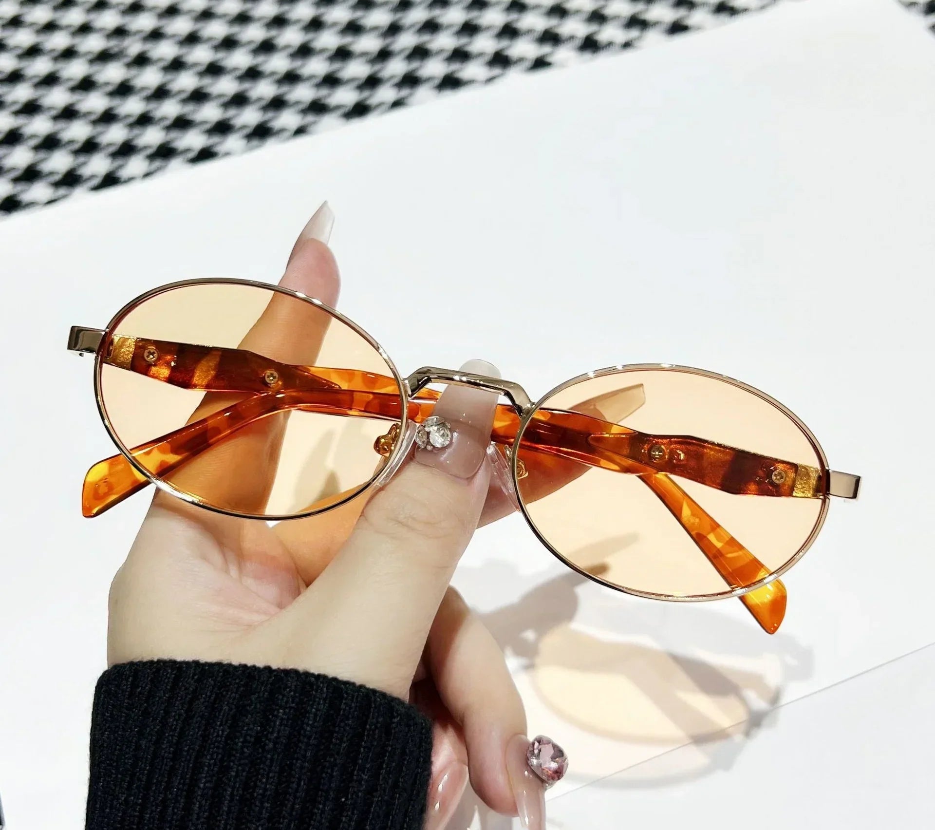 Retro Oval Women's Sunglasses