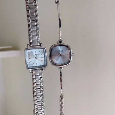 Pearl Women's Chain Watch