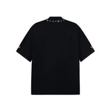 Camiseta geométrica con cuello redondo y bordados