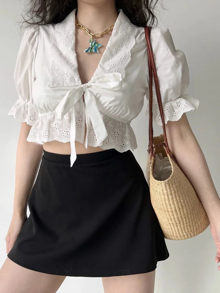 Cropped Sweet Flower Embroidery Bow Bandage Shirt