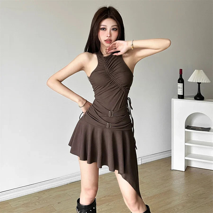 Minivestido plisado ciberpunk