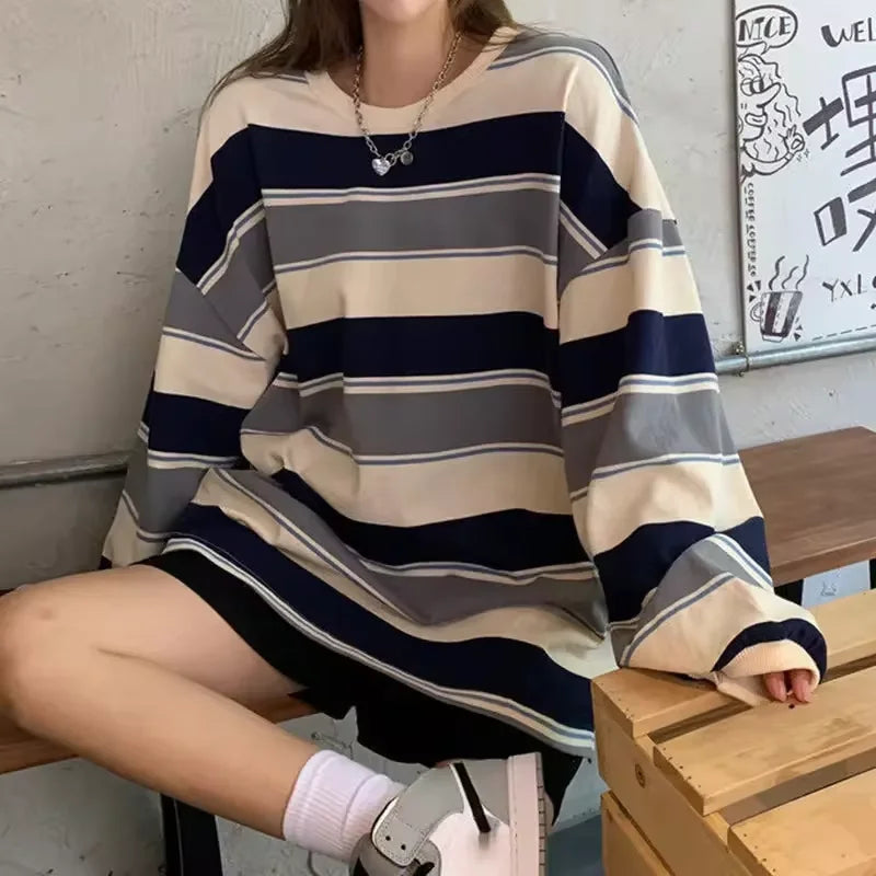 Y2K Women's Oversized Stripped T-shirt