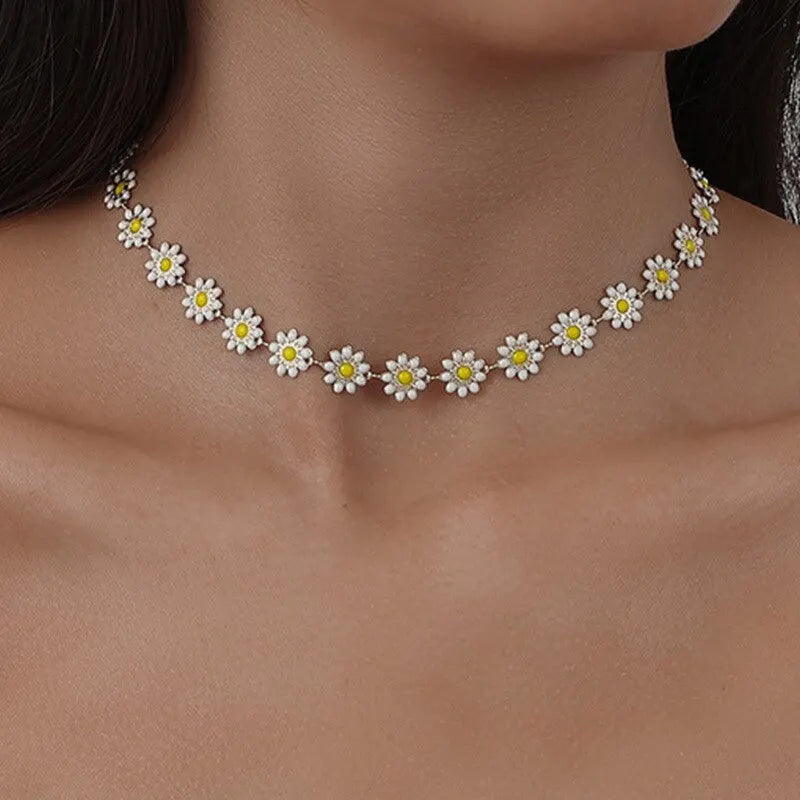 Daisy Choker Necklace