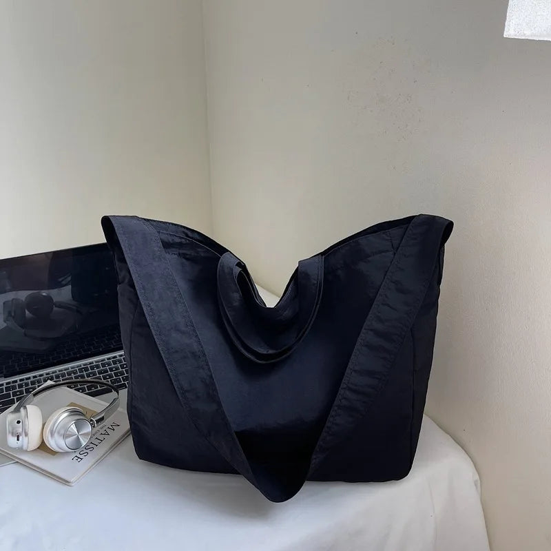 Bolso de hombro de nailon estilo "Lazy"