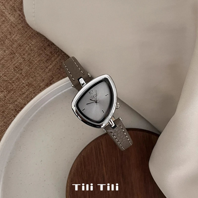 High-Quality Leather Quartz Watch