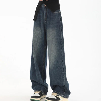 Baggy Jeans mit weitem Bein