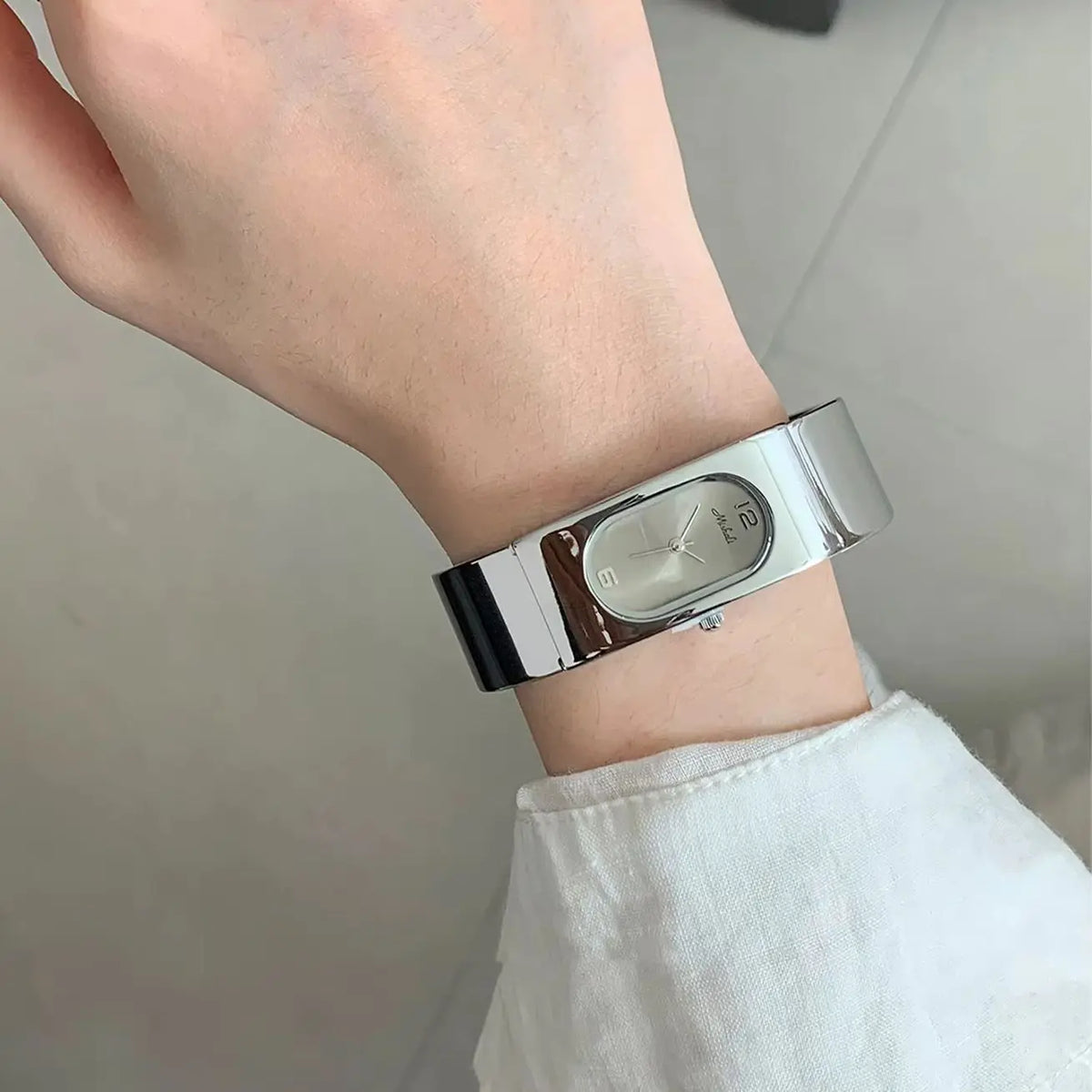 Avant-garde Style Minimalist Watches