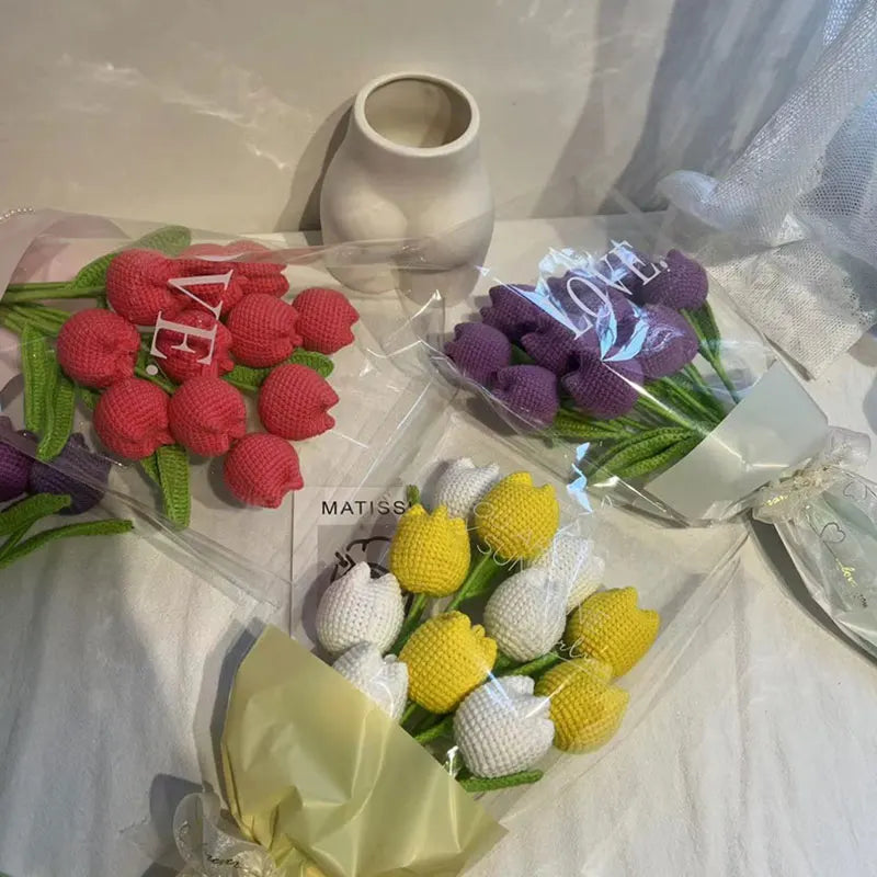 Gestrickter Rosen-Tulpen-Blumenstrauß für Hochzeiten