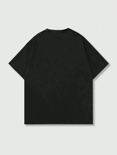 Camiseta con estampado gráfico urbano atrevido