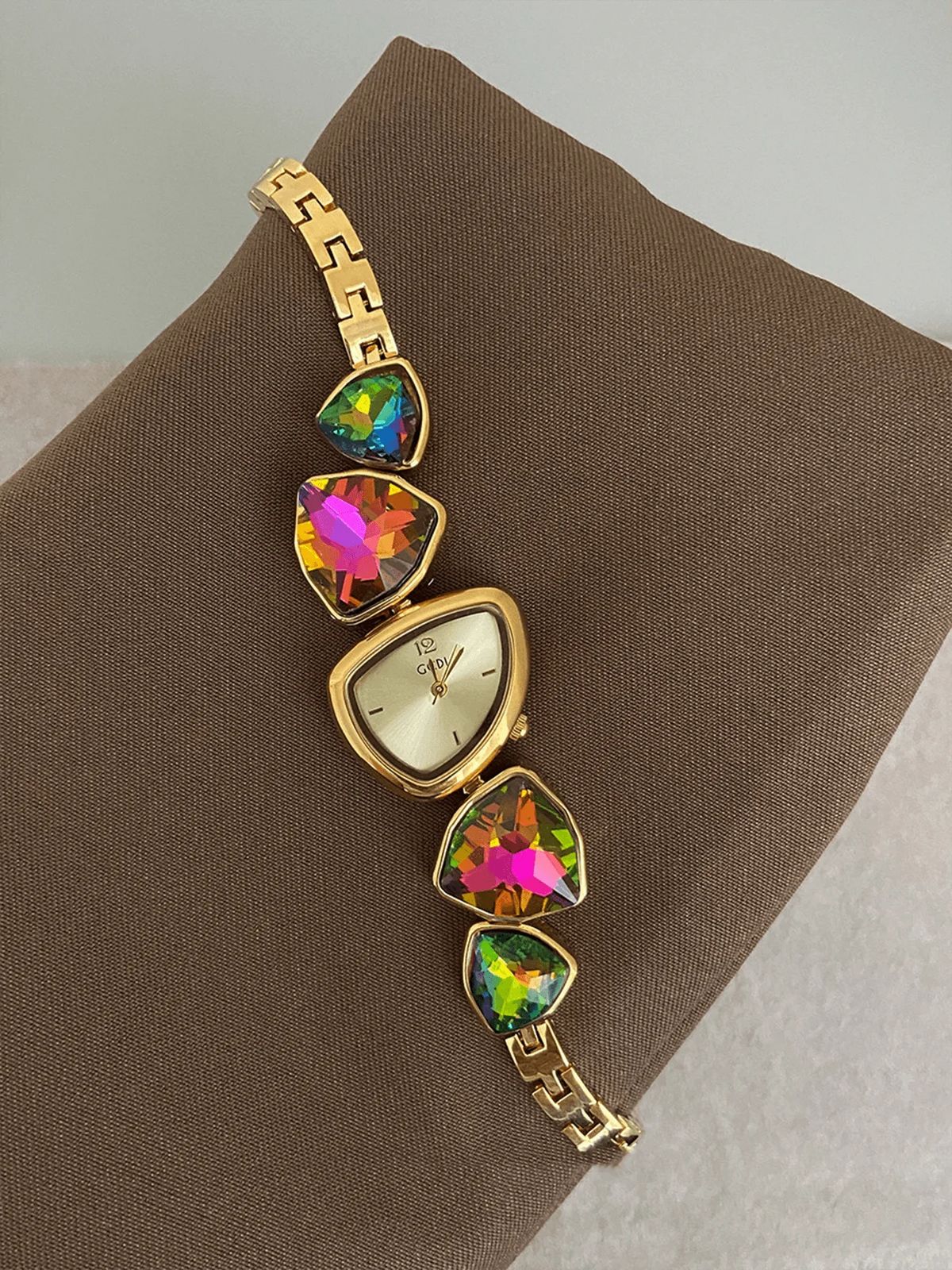 Luxury Crystal Inlaid Bracelet Triangle Watch