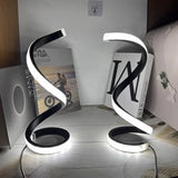 Lámpara de mesa LED espiral moderna