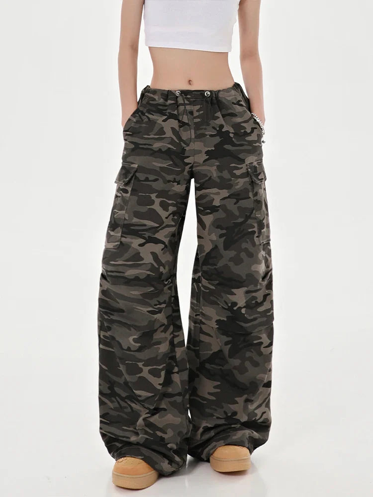 Camouflage High-waisted Cargo Pants