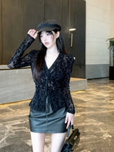 V-Ausschnitt Herbstbluse mit Spitze