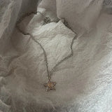 Delicate Retro Star Pendant Necklace