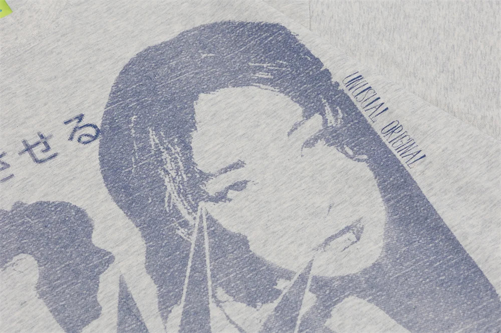 Camiseta vintage con estampado de retrato de niña