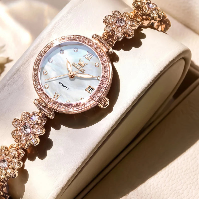 Diamond Rotation Floral Braceet Watch