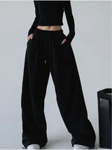 Graue weite Hose mit Kordelzug