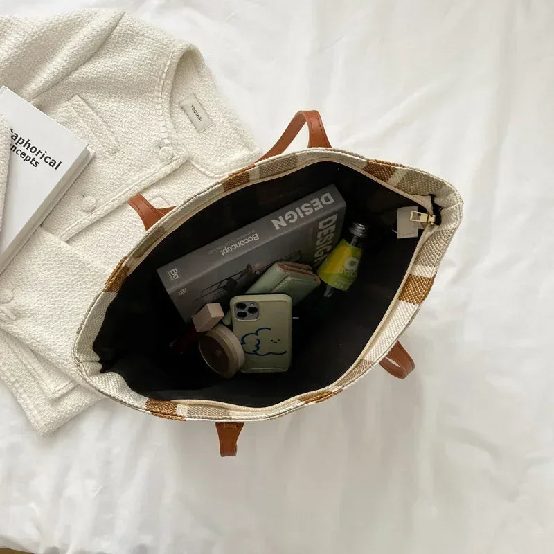 Stripped Women's Shoulder Bag