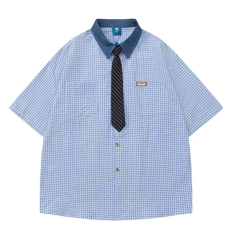 Camisa de verano a cuadros retro con decoración de corbata