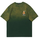 Camiseta Tie Dye con Letras Bordadas Lavadas