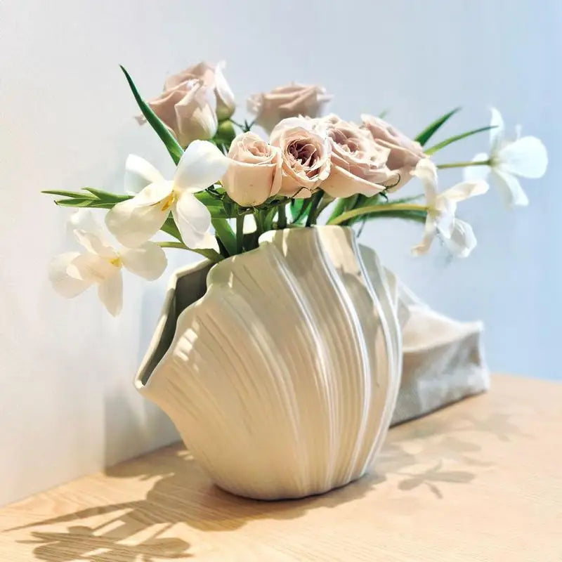 Simple Shell Organic Resin Vintage Vase
