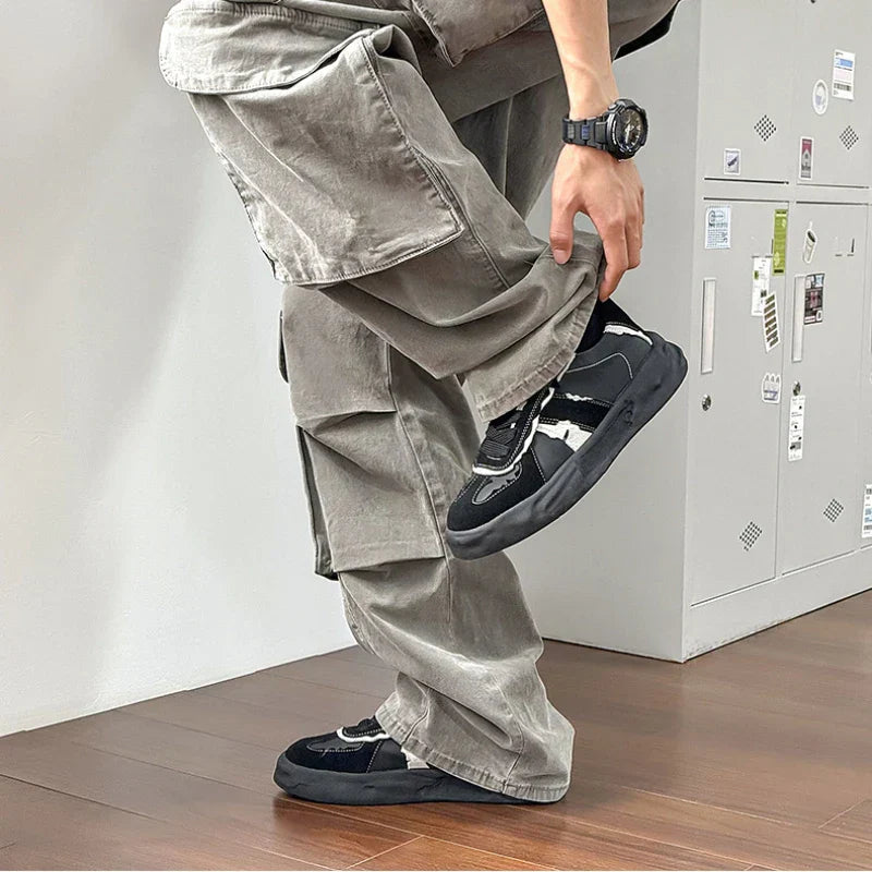 Elegant Retro Skating Sneakers