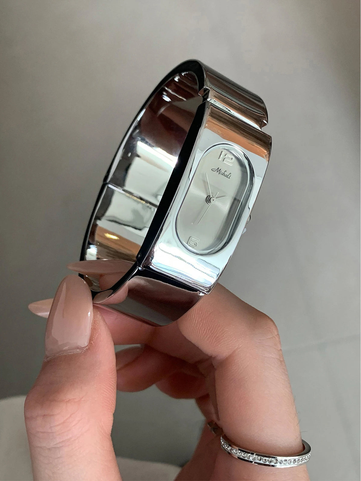 Avant-garde Style Minimalist Watches
