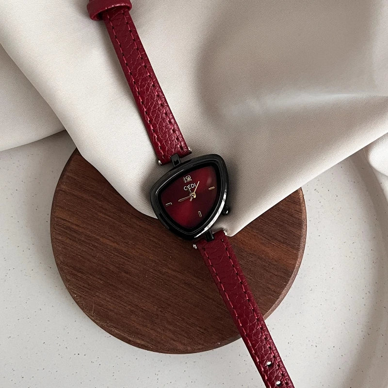 High-Quality Leather Quartz Watch