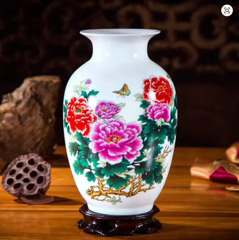 Chinese Ceramic Vintage Vase