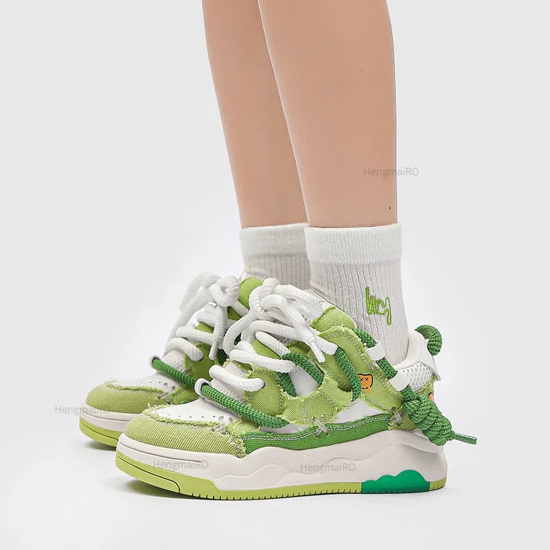 Retro Punk Canvas-Sneakers für die Schule