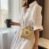 Knitted Daisy Flower Mini Crossbody Bag