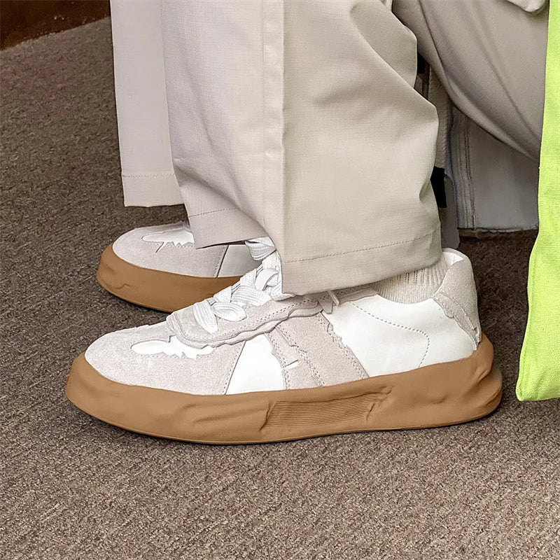 Elegant Retro Skating Sneakers
