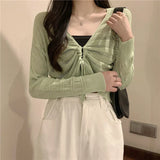 Schmale, einfarbige Strickjacke