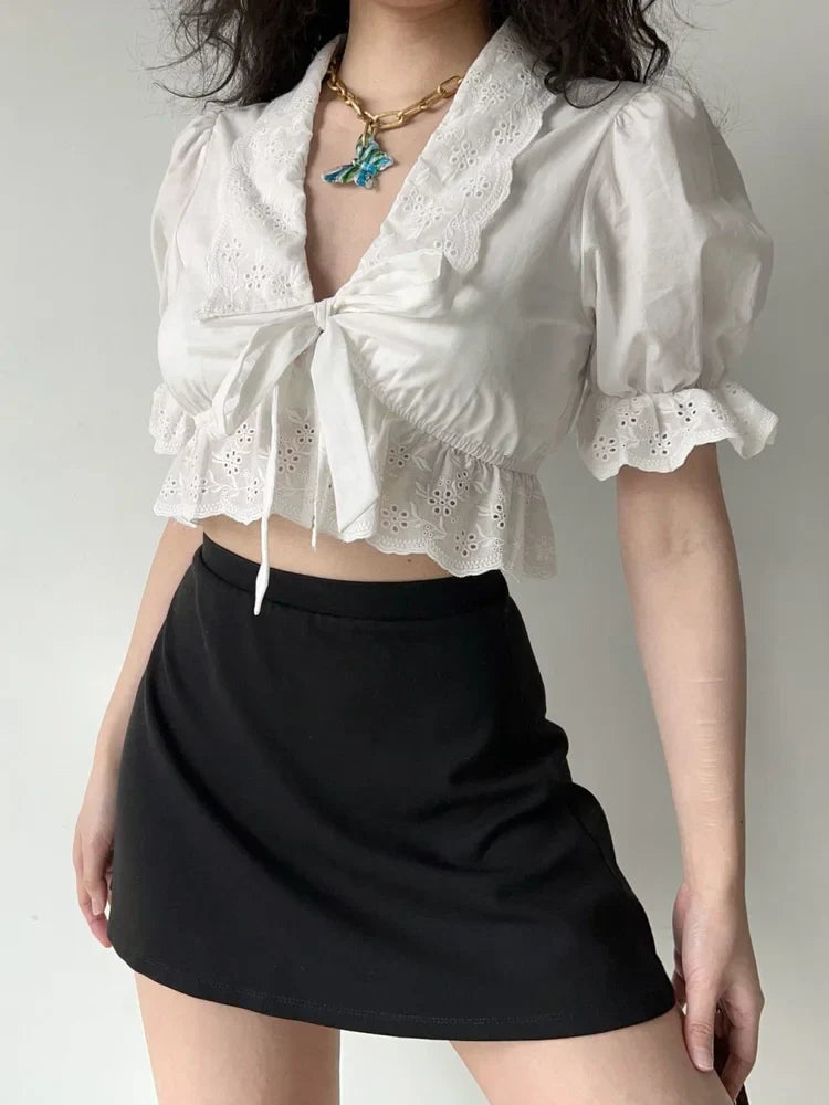 Cropped Sweet Flower Embroidery Bow Bandage Shirt