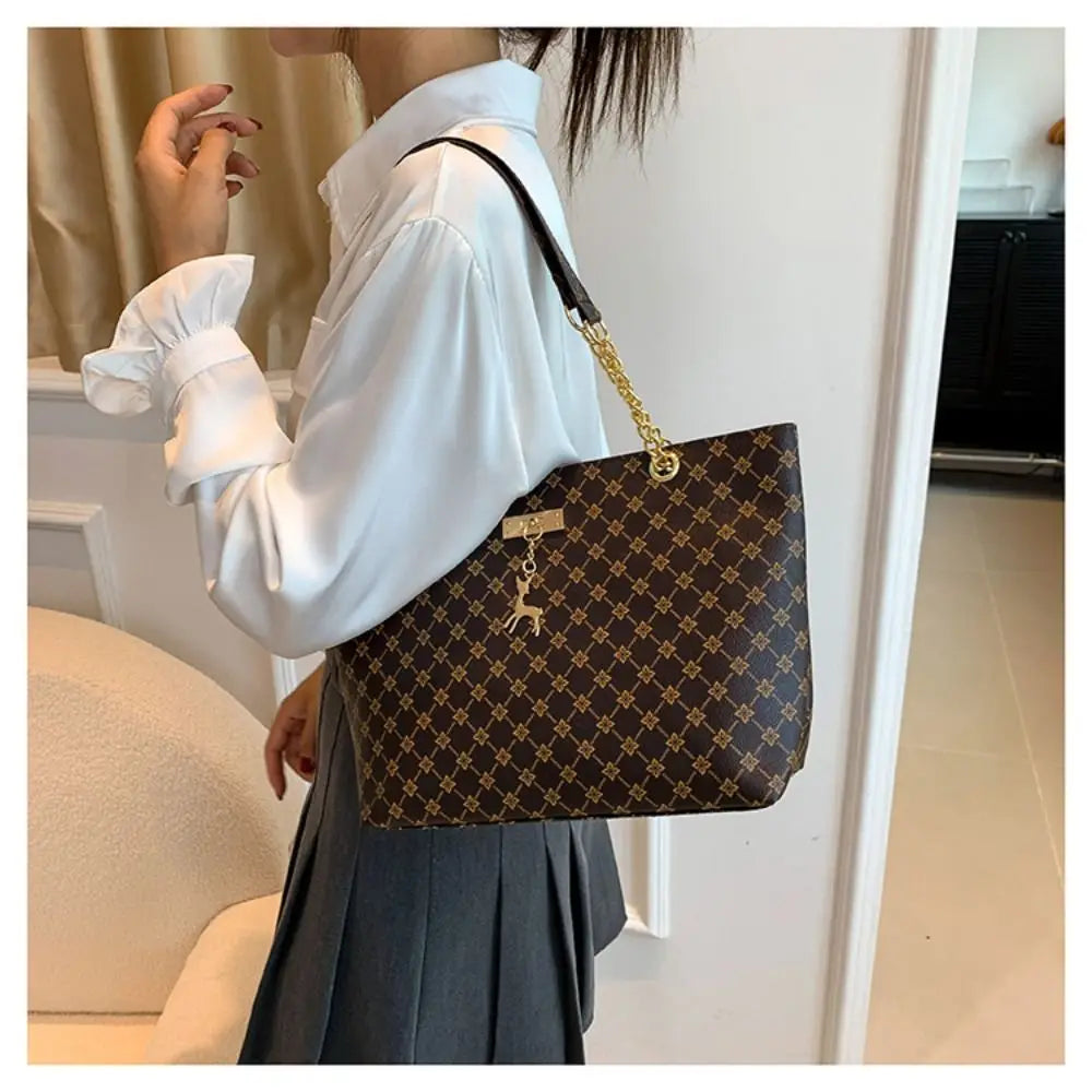 Classic Chain Strap Shoulder Bag