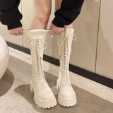 Klobige, lange Strickstiefel für Damen