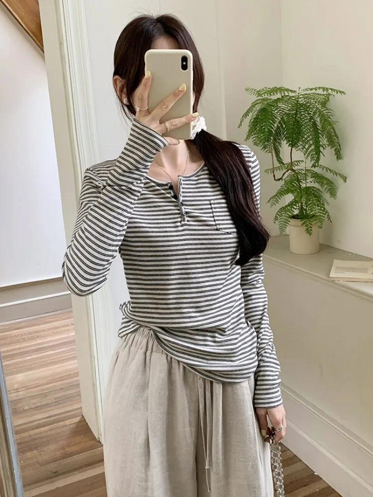 Camiseta de manga larga a rayas para mujer